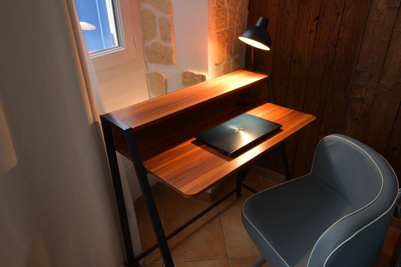 Aux 4 Logis Appart-Hotel - Studio Le City - Petit Dejeuner Inclus 1Ere Nuit 푸아 외부 사진