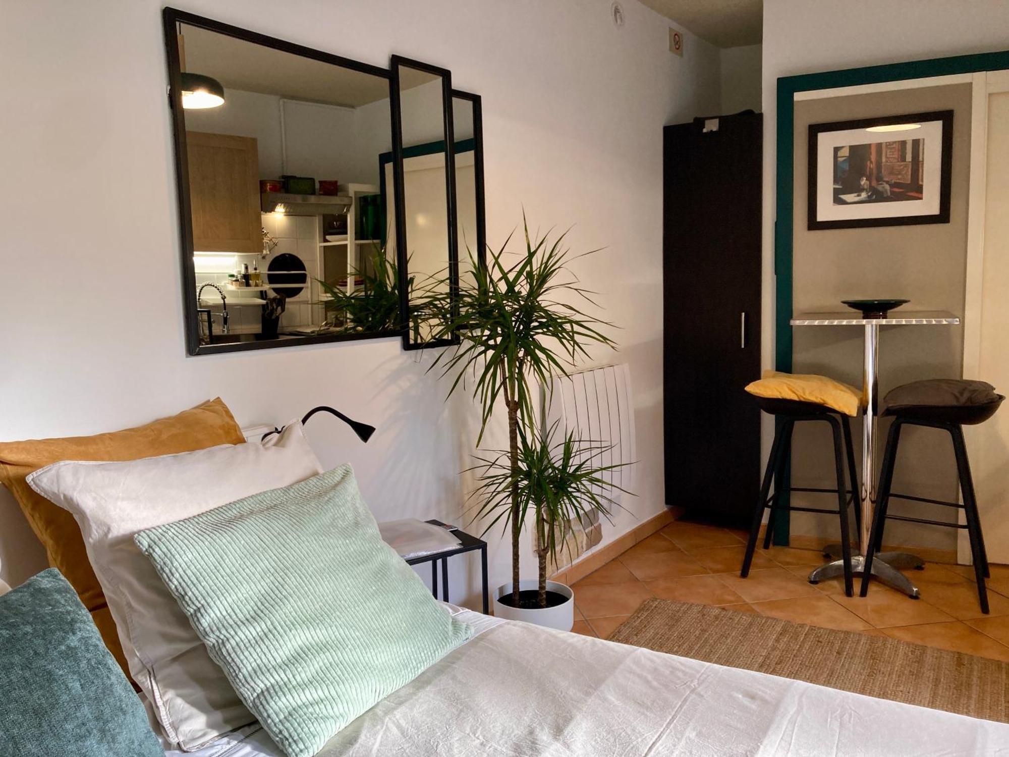 Aux 4 Logis Appart-Hotel - Studio Le City - Petit Dejeuner Inclus 1Ere Nuit 푸아 외부 사진